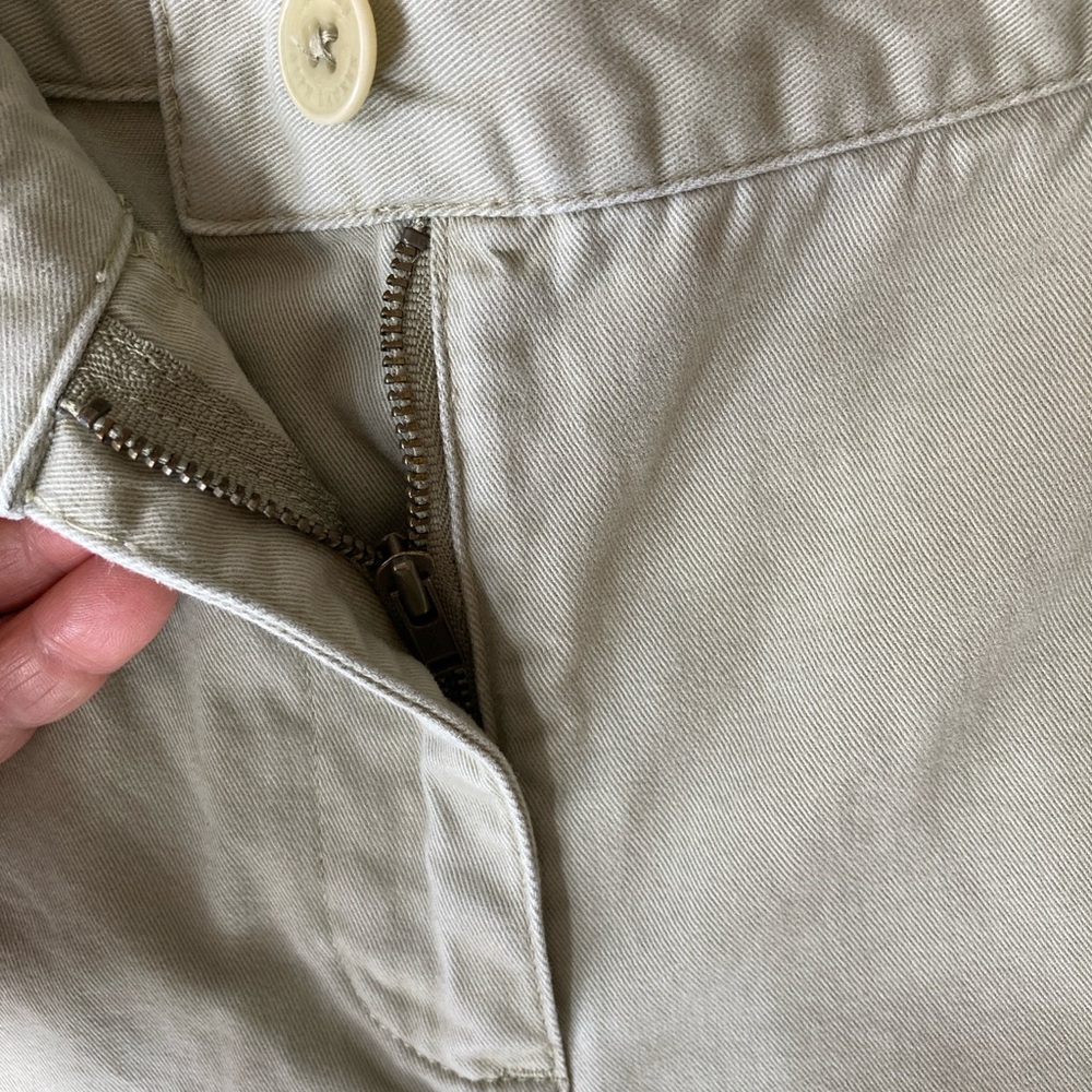 Vtg. Ralph Lauren Olive Green Cotton Bermuda Shorts 

Size 4 - Picture 4 of 6